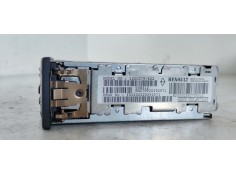 Recambio de sistema audio / radio cd para renault laguna ii (bg0) 1.8 cat referencia OEM IAM 8200002607C  