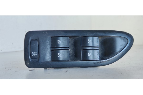 Recambio de mando elevalunas delantero izquierdo para renault laguna ii (bg0) 1.8 cat referencia OEM IAM   