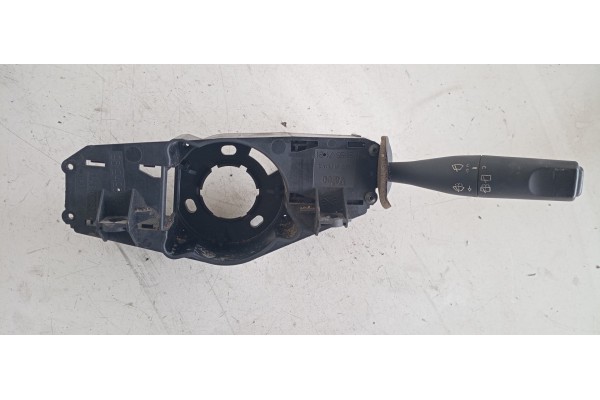 Recambio de mando limpia para peugeot 106 (s2) 1.5 diesel cat (tud5 / vjy) referencia OEM IAM 33779502 61557121 