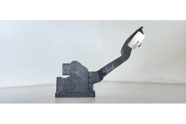 Recambio de potenciometro pedal para fiat grande punto (199) 1.3 16v jtd cat referencia OEM IAM 55702020  