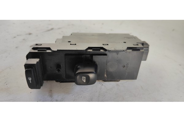 Recambio de mando elevalunas delantero derecho para volvo xc90 t6 geartronic referencia OEM IAM 30658115  