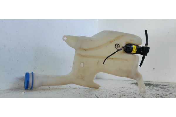 Recambio de deposito limpia para ford ka+ black / white referencia OEM IAM E4B517B613BAO  