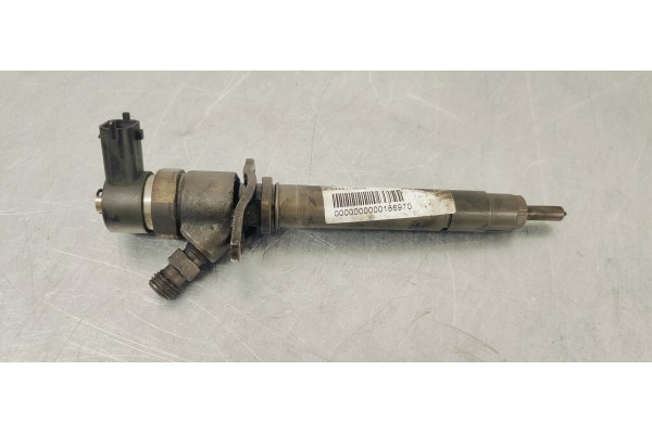 Recambio de inyector para volvo s60 berlina d5 referencia OEM IAM 0445110078  