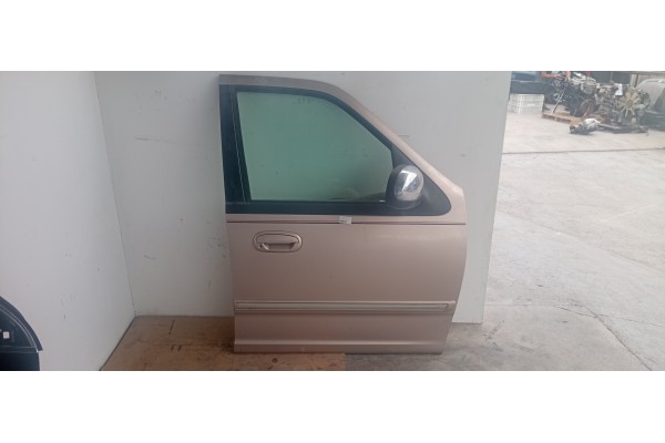 Recambio de puerta delantera derecha para ford expedition referencia OEM IAM   
