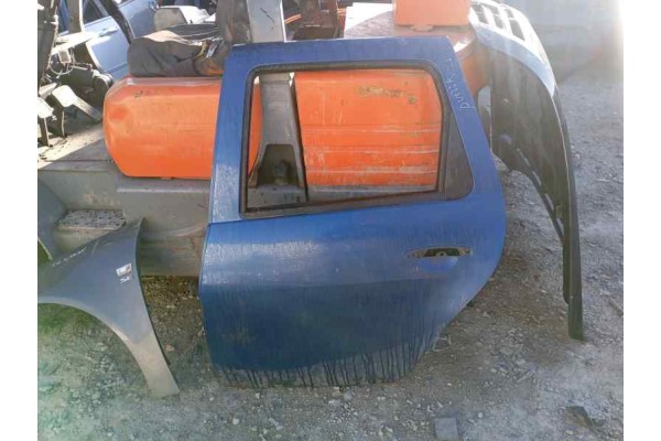 Recambio de puerta trasera izquierda para dacia duster 1.5 dci referencia OEM IAM   
