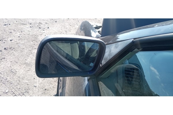 Recambio de retrovisor izquierdo para volkswagen polo berlina (6n2) 1.4 referencia OEM IAM 202271  