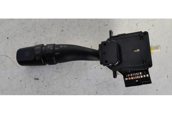 Recambio de mando luces para kia sorento 2.5 crdi cat referencia OEM IAM XKZ6  