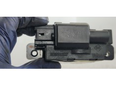 Recambio de cerradura maletero / porton para renault laguna grandtour iii referencia OEM IAM 8200747429B  