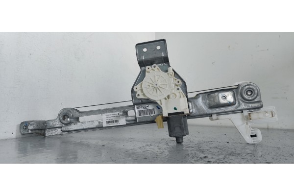Recambio de elevalunas trasero derecho para dodge caliber 2.0 16v crd cat referencia OEM IAM 05074232AAE  