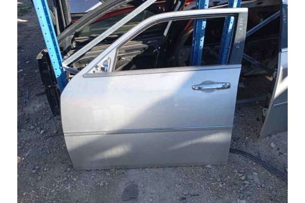 Recambio de puerta delantera izquierda para chrysler 300 c 3.0crd 220 fap referencia OEM IAM   