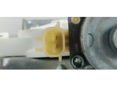 Recambio de elevalunas trasero derecho para dodge caliber 2.0 16v crd cat referencia OEM IAM 05074232AAE  