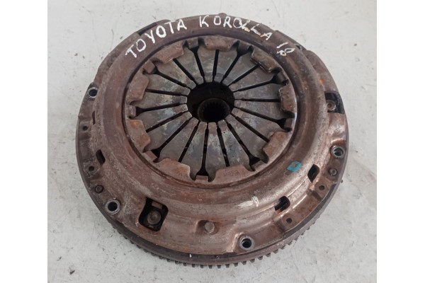 Recambio de kit embrague para toyota corolla (e12) 1.6 16v referencia OEM IAM   