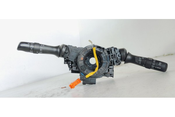 Recambio de mando multifuncion para toyota auris advance referencia OEM IAM   