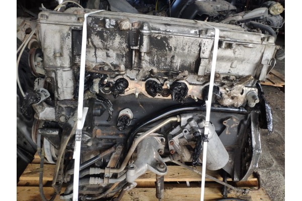 Recambio de motor completo para mercedes-benz clase s (w116) 2.8 referencia OEM IAM 110985  
