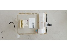Recambio de caja reles / fusibles para toyota auris luna+ referencia OEM IAM 8273012190 6K130332 9887