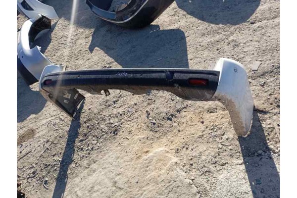 Recambio de paragolpes trasero para opel vivaro furgón 2.0 cdti 123 fap referencia OEM IAM   