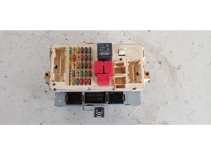 CAJA RELES / FUSIBLES 50120952004 51711819 