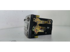 Recambio de sistema audio / radio cd para toyota auris advance referencia OEM IAM 8612002520  