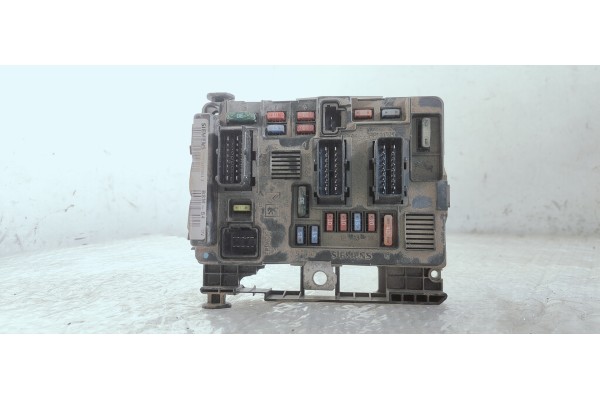 Recambio de caja reles / fusibles para citroen c3 1.4 hdi exclusive referencia OEM IAM 9643498780  