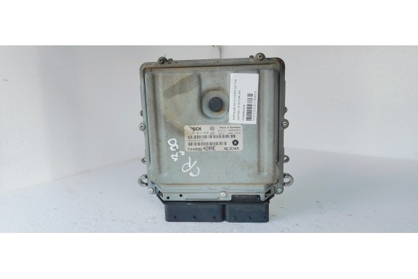 Recambio de centralita motor uce para chrysler 300 c 3.0crd 220 fap referencia OEM IAM P04896420AE  