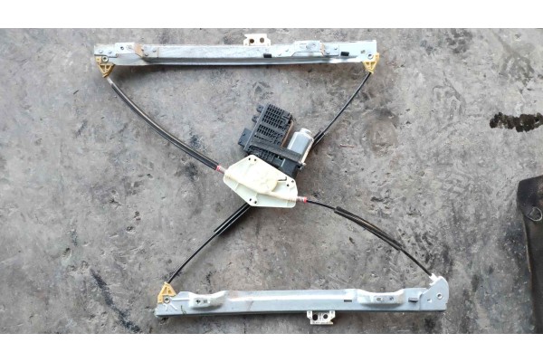 Recambio de motor elevalunas delantero derecho para citroen c4 picasso 1.6 16v referencia OEM IAM 9682495580 400964D 
