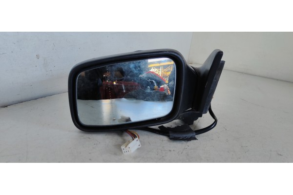 Recambio de retrovisor izquierdo para volvo v40 familiar 1.9 diesel cat referencia OEM IAM 32277  