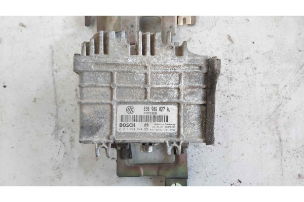 Recambio de centralita motor uce para volkswagen polo berlina (6n2) 1.0 referencia OEM IAM 0261204824 030906027AJ 