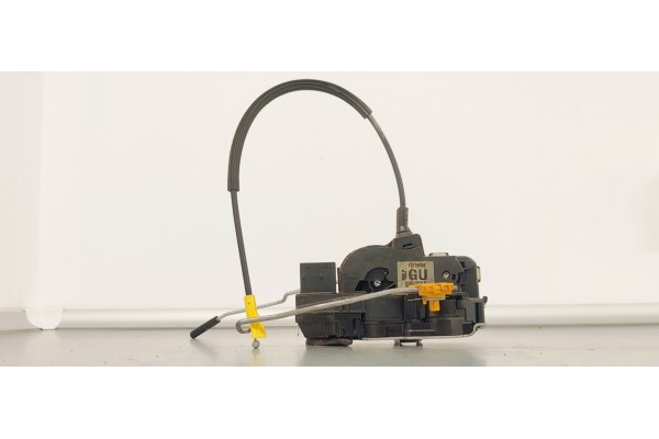 Recambio de cerradura puerta trasera derecha para opel astra j lim. 1.6 cdti referencia OEM IAM 13579566  