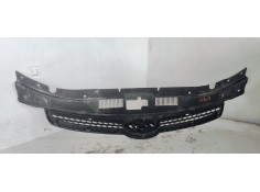 Recambio de rejilla delantera para hyundai i30 1.6crdi 90 referencia OEM IAM   