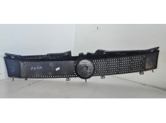 Recambio de rejilla delantera para fiat panda (169) 1.1 8v active referencia OEM IAM 735314236  
