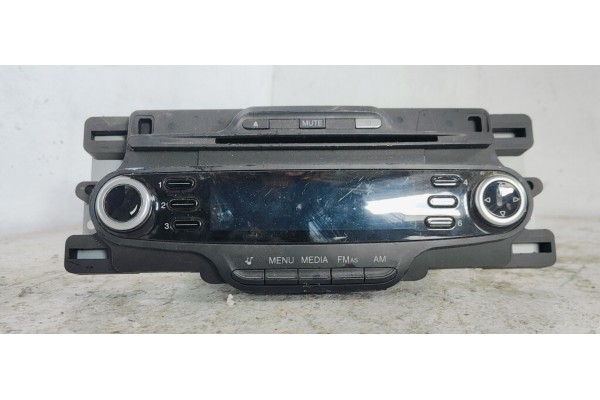Recambio de sistema audio / radio cd para alfa romeo giulietta (191) 1.6jtd 105 fap referencia OEM IAM 1560912490  