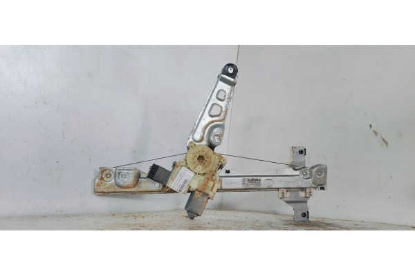 Recambio de elevalunas delantero izquierdo para peugeot 3008 1.2i turbo 130 referencia OEM IAM 9682808980  