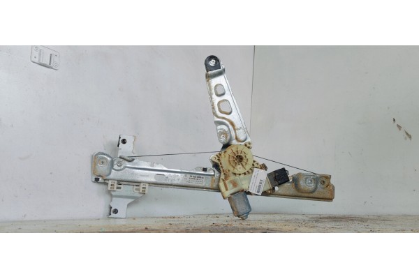 Recambio de elevalunas delantero derecho para peugeot 3008 1.2i turbo 130 referencia OEM IAM 9682808880  