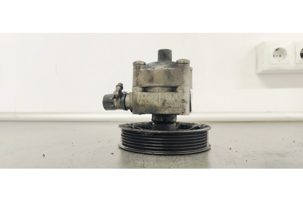 Recambio de bomba direccion para volvo xc90 2.4 d5 163 4x4 referencia OEM IAM 30665100  