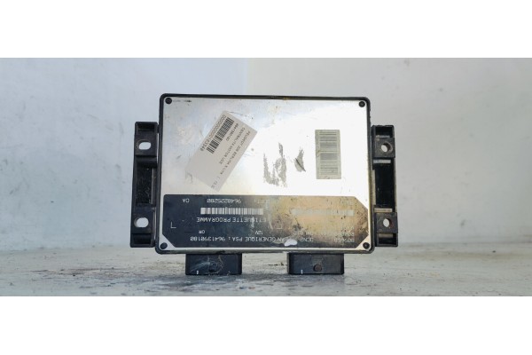 Recambio de centralita motor uce para peugeot 206 berlina x-line referencia OEM IAM 9641390180  