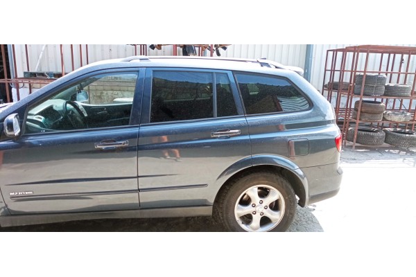Recambio de puerta trasera izquierda para ssangyong kyron 2.7 turbodiesel cat (euro 4) referencia OEM IAM   