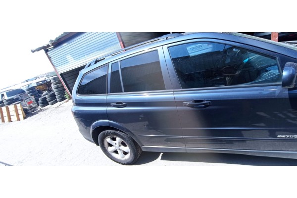 Recambio de puerta trasera derecha para ssangyong kyron 2.7 turbodiesel cat (euro 4) referencia OEM IAM   