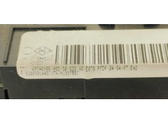 Recambio de mando climatizador para renault scenic ii emotion referencia OEM IAM 8200501465  