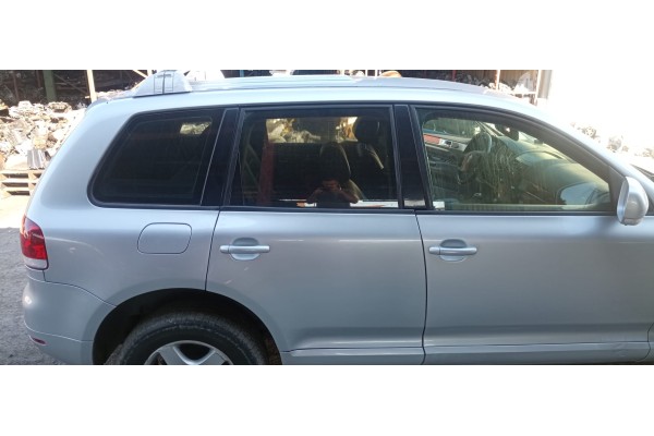 Recambio de puerta trasera derecha para volkswagen touareg (7la) tdi r5 referencia OEM IAM   