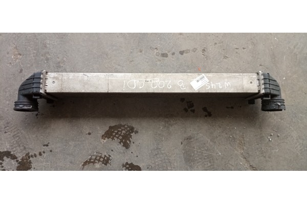 Recambio de intercooler para mercedes-benz clase b (w245) 2.0 cdi cat referencia OEM IAM A1695000000  