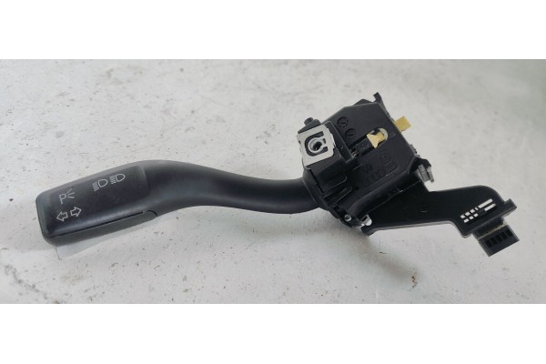 Recambio de mando intermitentes para audi a3 sportback (8p) 1.6 i 100 referencia OEM IAM 8P0953513A  
