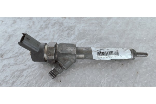 Recambio de inyector para renault scenic ii emotion referencia OEM IAM 0445110110B  