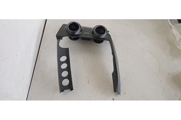 Recambio de rejilla aireadora para ssangyong actyon 200 xdi referencia OEM IAM   