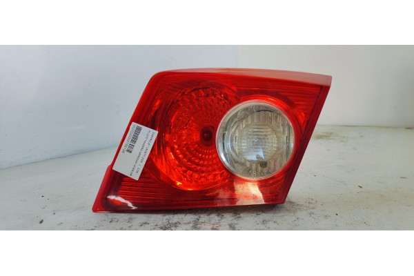 Recambio de piloto trasero derecho interior para chevrolet lacetti cdx referencia OEM IAM   