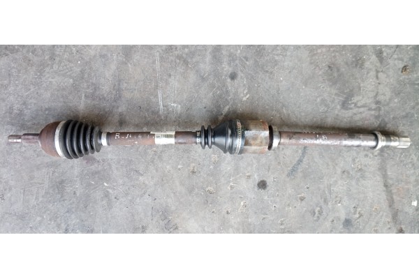 Recambio de transmision delantera derecha para renault megane ii familiar 1.9 dci diesel referencia OEM IAM 8200198015  