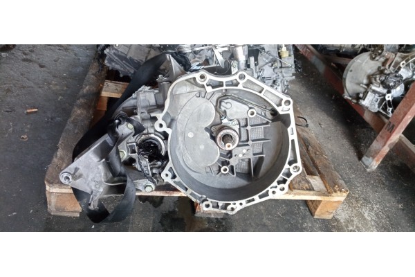 Recambio de caja cambios para opel insignia berlina excellence referencia OEM IAM M320MDE  