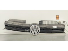 Recambio de rejilla delantera para volkswagen golf vi (5k1) 1.6 tdi 105 fap referencia OEM IAM 5K0853653  