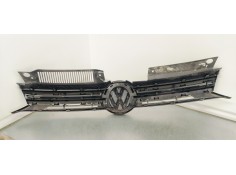 Recambio de rejilla delantera para volkswagen golf vi (5k1) 1.6 tdi 105 fap referencia OEM IAM 5K0853653  