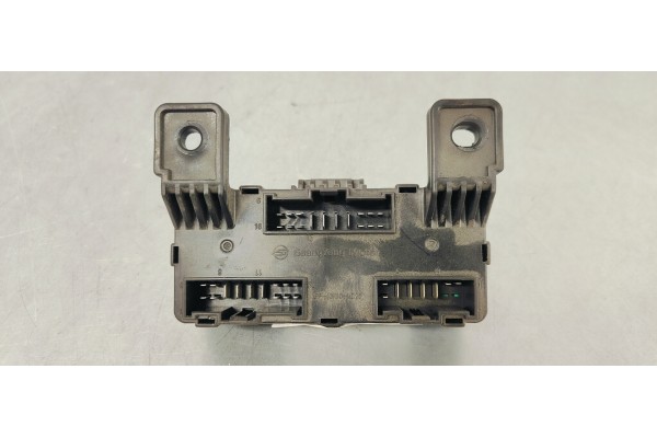Recambio de modulo electronico para ssangyong korando 2.2 xdi 180 fap referencia OEM IAM 8215034010  