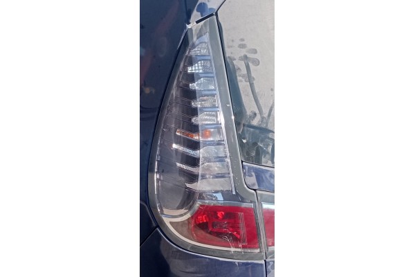 Recambio de piloto trasero izquierdo para renault scenic iii 1.2 16v referencia OEM IAM   